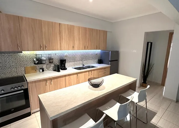 Anemome Deluxe Apartment